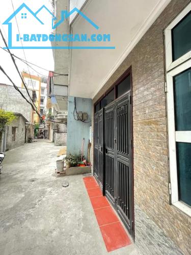 Bán nhà mặt ngõ 167 Hào Nam, Dt 44m2 x4 tầng giá 4,6 tỷ, Lh 0913518923