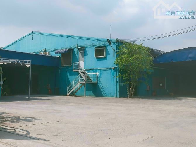 Bán xưởng Quận 12 Tân Thới Nhất 5000m2 xe container 24/24 hoàn công 4100m2 giá 150 tỷ TL