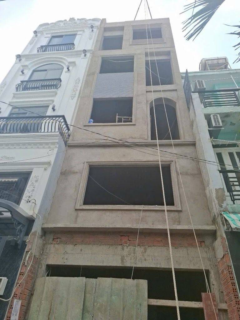 SIÊU PHẨM, BÁN NHÀ LÊ VĂN QUỚI, NGAY NGÃ TƯ 4 XÃ, GIÁP TÂN PHÚ, HẺM XE HƠI RỘNG THOÁNG