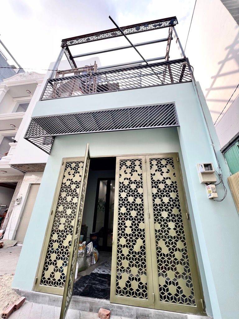 Bán nhà hẻm xe hơi Mã Lò, Bình Tân, 2 phút tới Siêu thị Aoen, sát trường THCS Bình Trị Đông B
