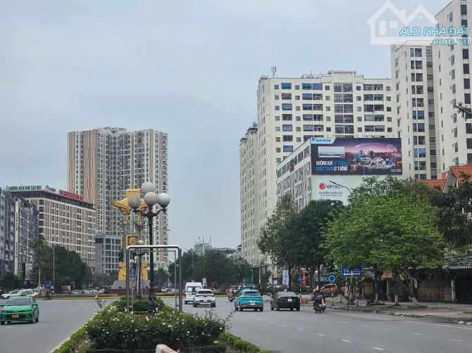 Bán biệt Thự 3,5 tầng đường Lê Thái Tổ Ngay Chung Cư DT 200m, MT10m, Hướng ĐN, Giá 51 tỷ