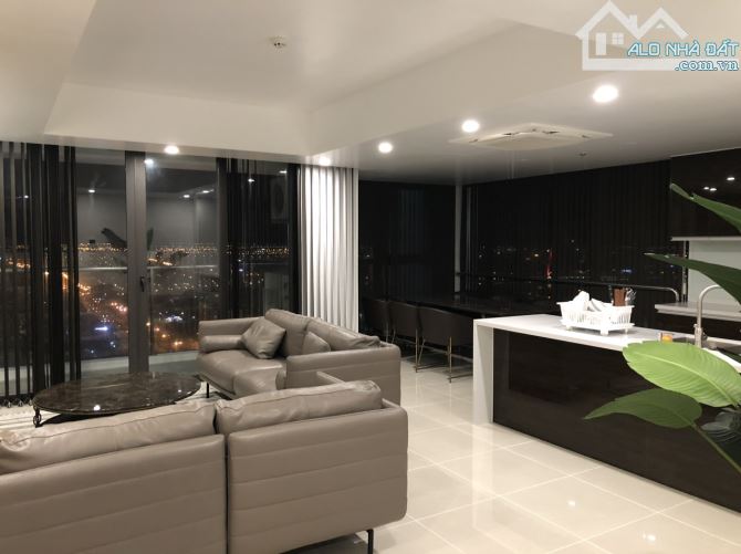 Cực hiếm, Chủ cần bán căn Penthouse 01 tầng 28 Hiyori, Trung tâm Đà Nẵng, Sổ đỏ lâu dài