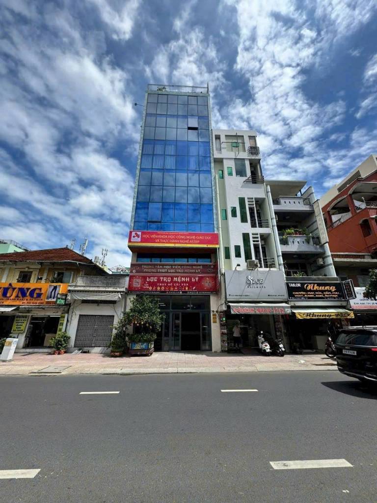 Bán nhà mặt tiền 78-80 Lý Chính Thắng, DT 7x24m, hầm 7 tầng, giá bán 115 tỷ TL