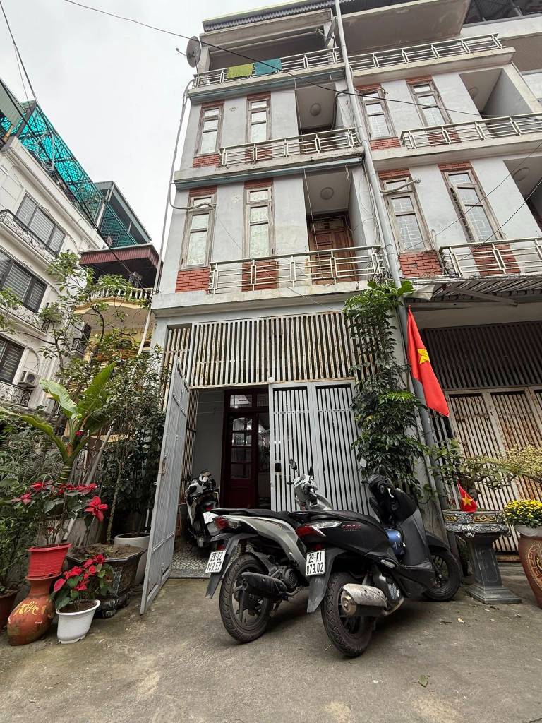 BÁN NHÀ MẶT ĐƯỜNG KIM GIANG HOÀNG MAI, 58M2 4 TẦNG, NGÕ THÔNG, KHU SẦM UẤT, GIÁ TỐT