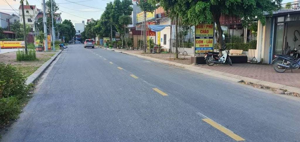 Bán 2 lô đất phố Bùng, Nhân Thắng Bắc Ninh, view nhìn vườn hoa đẹp, không 1 lỗi nhỏ, 4.5 tỷ