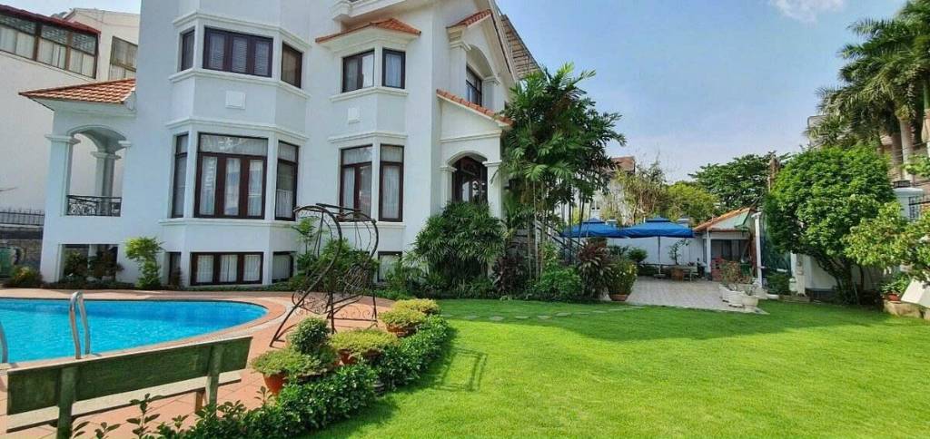 Bán biệt thự 27 Nguyễn Ư Dĩ, Quận 2, DT 27x30m NH, hầm 3 tầng, giá bán 265 tỷ TL