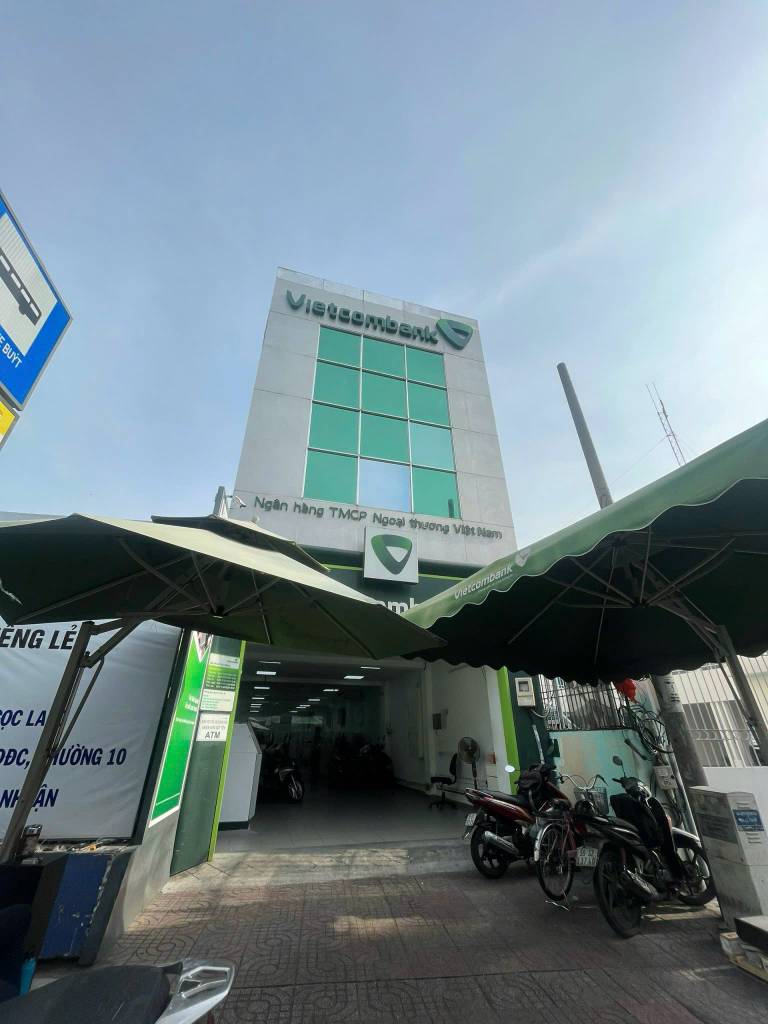 Bán nhà MT Lê Văn Sỹ Phú Nhuận, diện tích 174,8m² 3 tầng, ngân hàng thuê 2 tỷ/năm, giảm còn 63 tỷ TL
