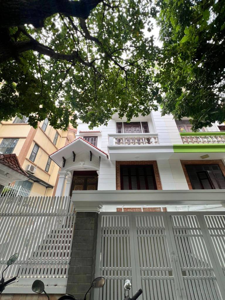 BÁN BIỆT THỰ KĐT TRUNG VĂN, NAM TỪ LIÊM, DT 170M2 4 TẦNG, MẶT TIỀN 8,5M BỀ THẾ