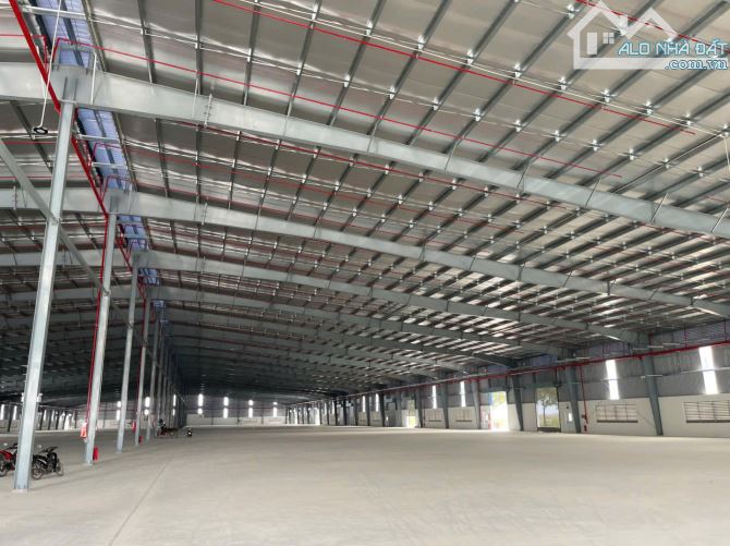 Chuyển nhượng nhà xưởng 12.380m2 trong KCN Bến Lức, Long An