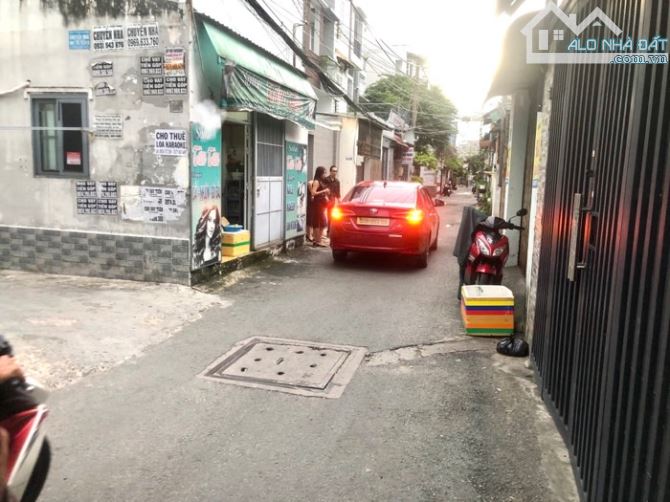 HXH vào nhà Phạm Văn Bạch, 5,45x21, 4 tầng, 5pn, Phường 12, Gò Vấp, 8,6 tỷ