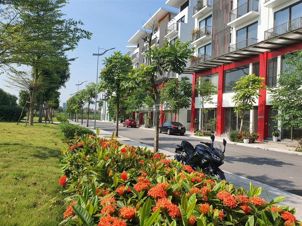 Bán cắt lỗ gấp nhà phố khai sơn 100m2 hướng đông nam, sổ đỏ trao tay, 0968 966 ***