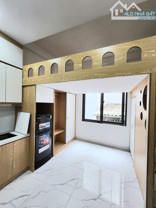 BÁN TÒA CCMN 113M x 8 TẦNG 30 PHÒNG DOANH THU 1,8TỶ /NĂM 31TỶ