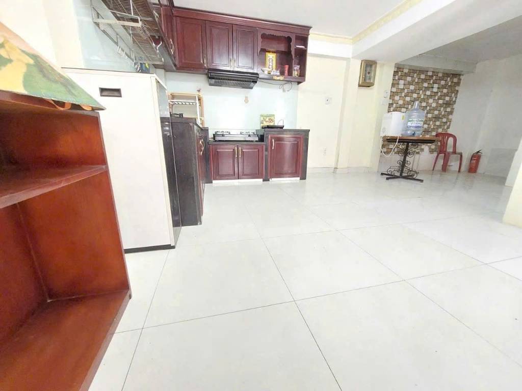BÁN TÒA CHDV GÒ VẤP, 11P DOANH THU 57TR/THÁNG, NGANG 6,2M HẺM 8M XE TẢI, 99M2 GIÁ 11.8 TỶ