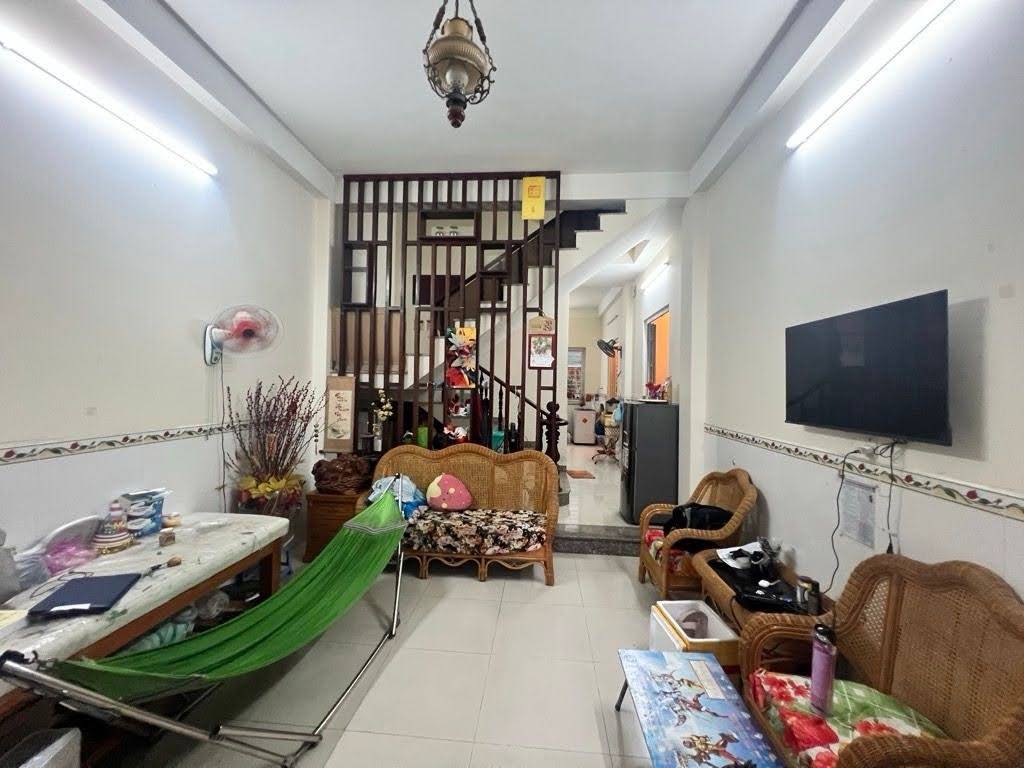 Bán nhà Phạm Văn Đồng Gò Vấp thông Thích Quảng Đức, hẻm xe hơi ,80M², giá 9.4 tỷ TL