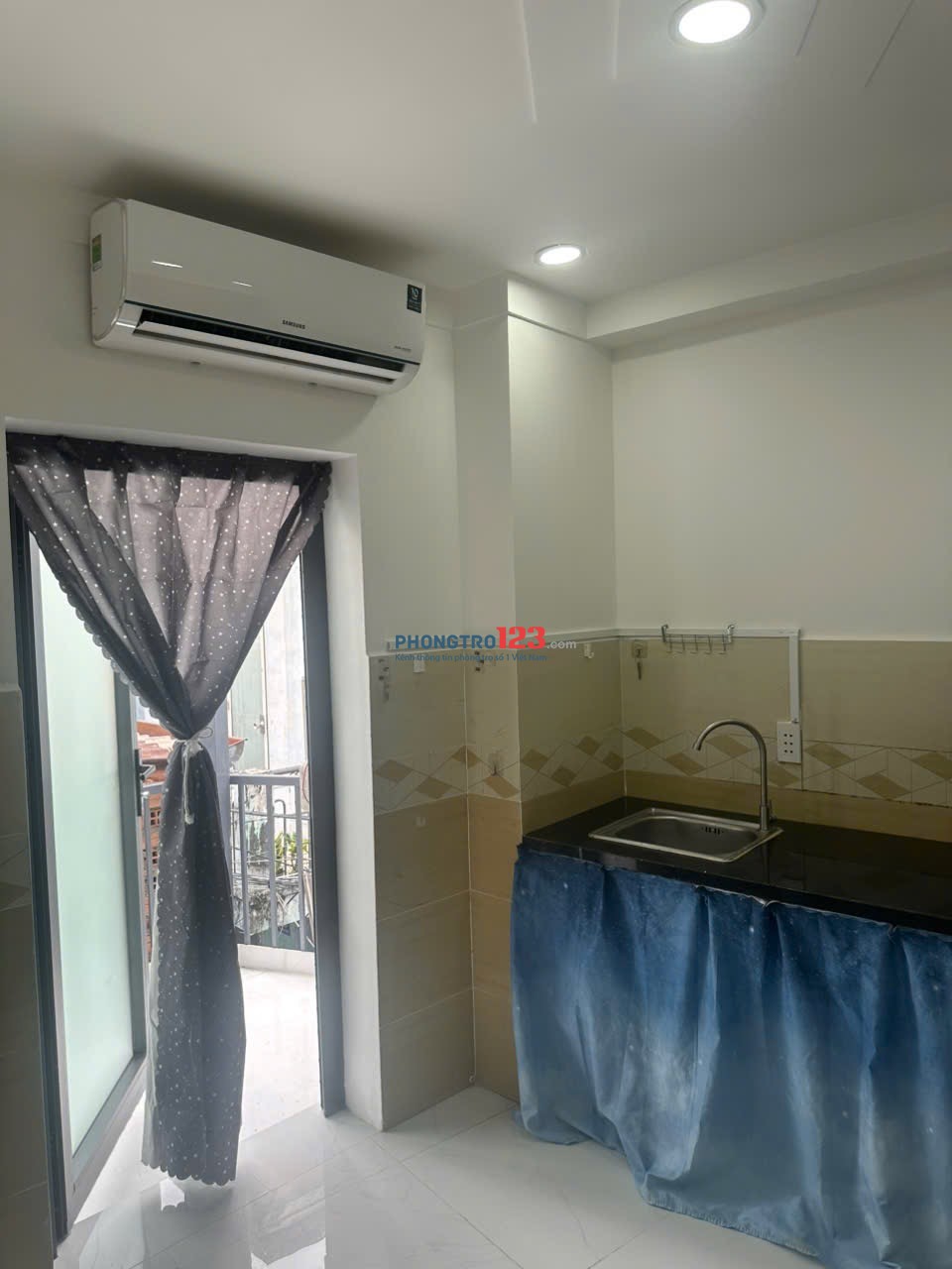 CHO THUÊ PHÒNG GIÁ RẺ 18M2 CÓ BANCOL - GẦN ĐH GTVT, ĐH NGOẠI THƯƠNG, ĐH HUTECH, ĐH QUỐC TẾ HỒNG BÀNG