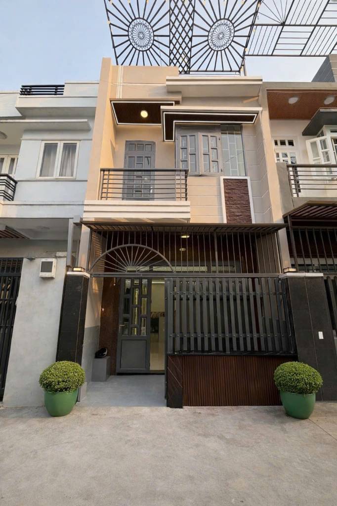 Bán nhà đường Thạnh Lộc 27 Quận 12, 58m2, 2 tầng, ngay chợ Cầu Đồng, giá 4.49 tỷ