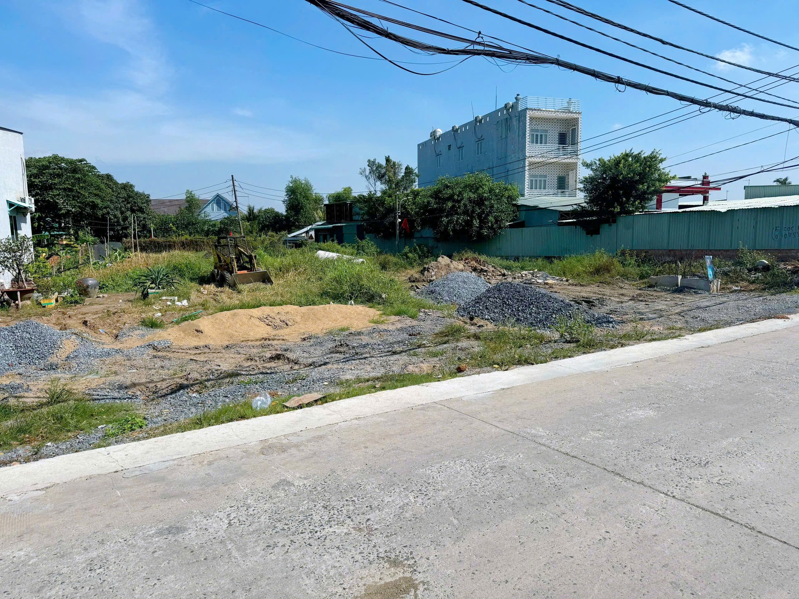 BÁN ĐẤT THỔ CƯ TÂN QUÝ TÂY, BÌNH CHÁNH, MẶT TIỀN ĐƯỜNG GIAO THÔNG HÀO ẤP 3, 808M2 GIÁ TỐT