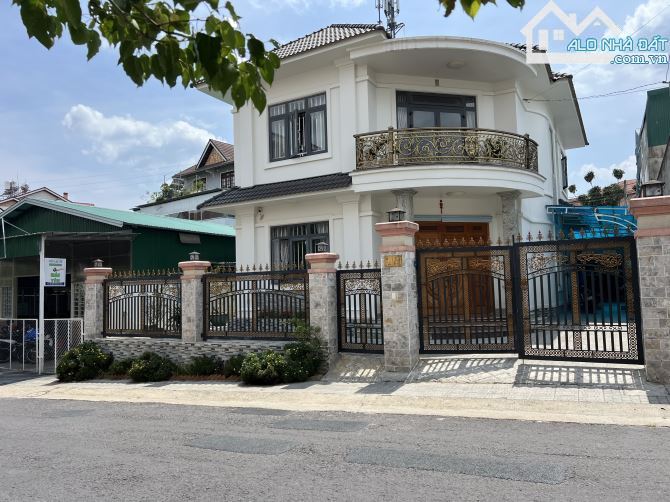BIỆT THỰ MẶT TIỀN KQH YERSIN NGAY HỒ XUÂN HƯƠNG