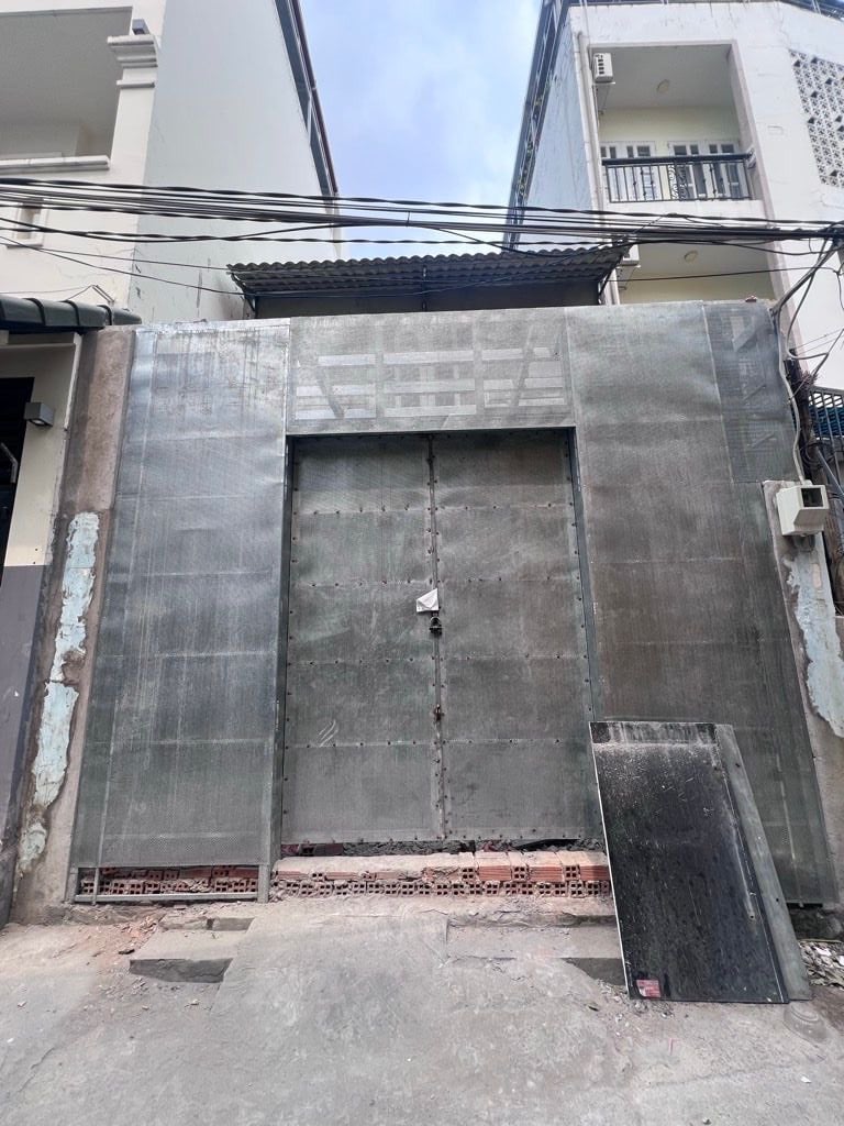 Bán nhà Lâm Văn Bền Tân Kiểng Quận 7 90m2, nhà cấp 4, hẻm 4m, giá 6,9 tỷ