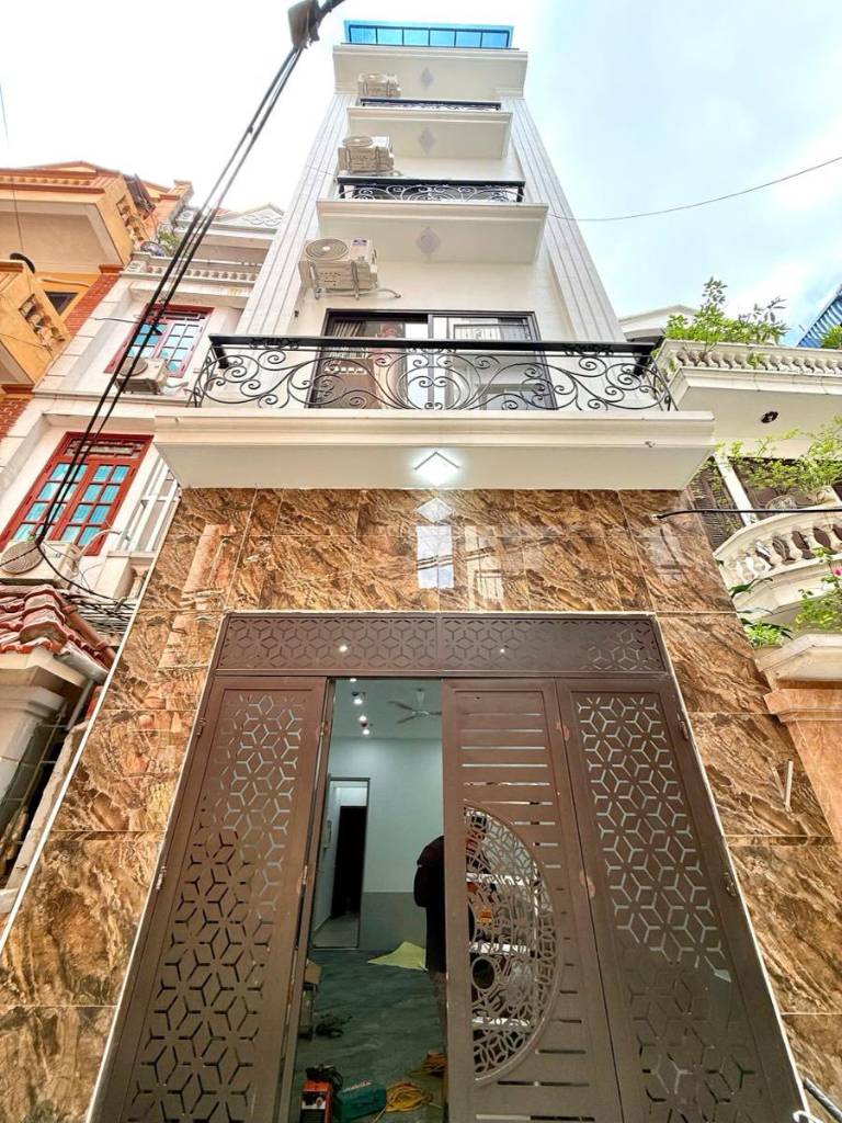 BÁN TÒA CHDV ĐƯỜNG TRƯỜNG CHINH, ĐỐNG ĐA, 75M2, 7 TẦNG THANG MÁY, 12 PHÒNG KHÉP KÍN