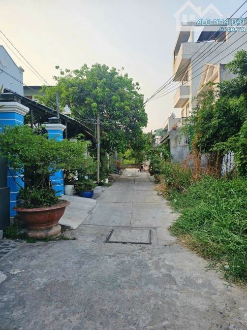 Gồng lỗ chạy bán gấp dãy trọ 5p Tân Kiên - Huỳnh Bá Chánh DT 96,5m giá 1,1 tỷ