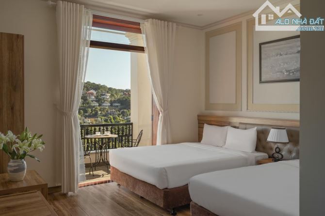 Chủ cần bán 2 căn Villa đường Đặng Thái Thân - p3 - Đà lạt. sổ tổng 2 căn 617m² - rất đẹp