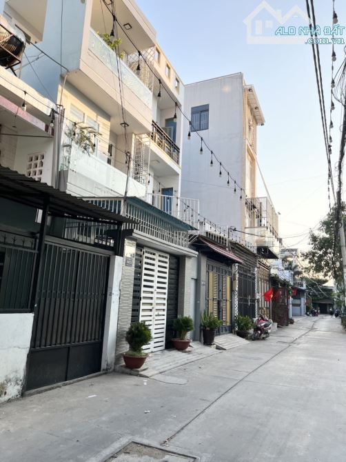 Siêu Phẩm dãy trọ 26.3 ngay AEON Tân Phú hẻm 6m xe hơi vào nhà 164m2, 2Tầng Nhỉnh 9 tỷ