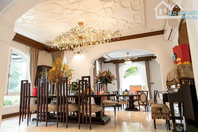 🔥65 Tỷ🔥Bán Biệt thự Góc 3MT Nguyễn Văn Hưởng Q2, DT:18x25 , 2tầng Sân vườn Hồ Bơi