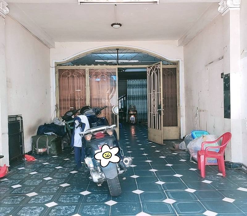 Bán nhà HXH Nguyễn Kiệm, Phường 3, Phú Nhuận 98m2, 3 tầng, giá rẻ, sát mặt tiền