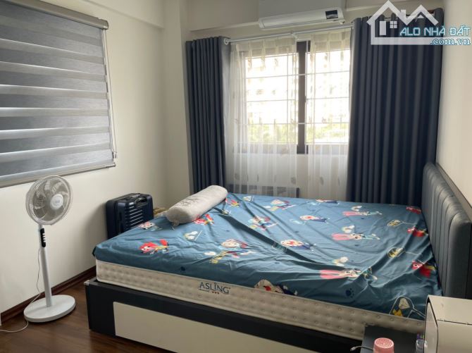 Căn hộ cc ngay mặt đường Lê Đức Thọ, view phòng khách và ban công đẹp rộng, phòng khách và