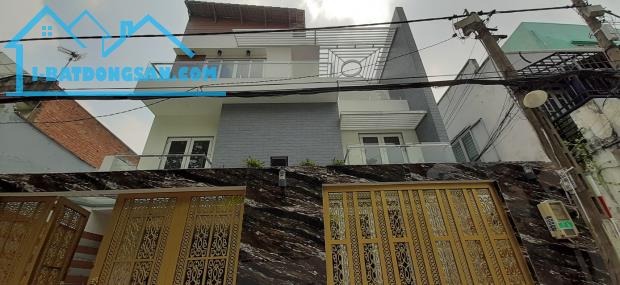 MT Bàu Cát đôi rất hiếm! DT: 130m2, 4.5*30, 4L, có 30 tỷ.