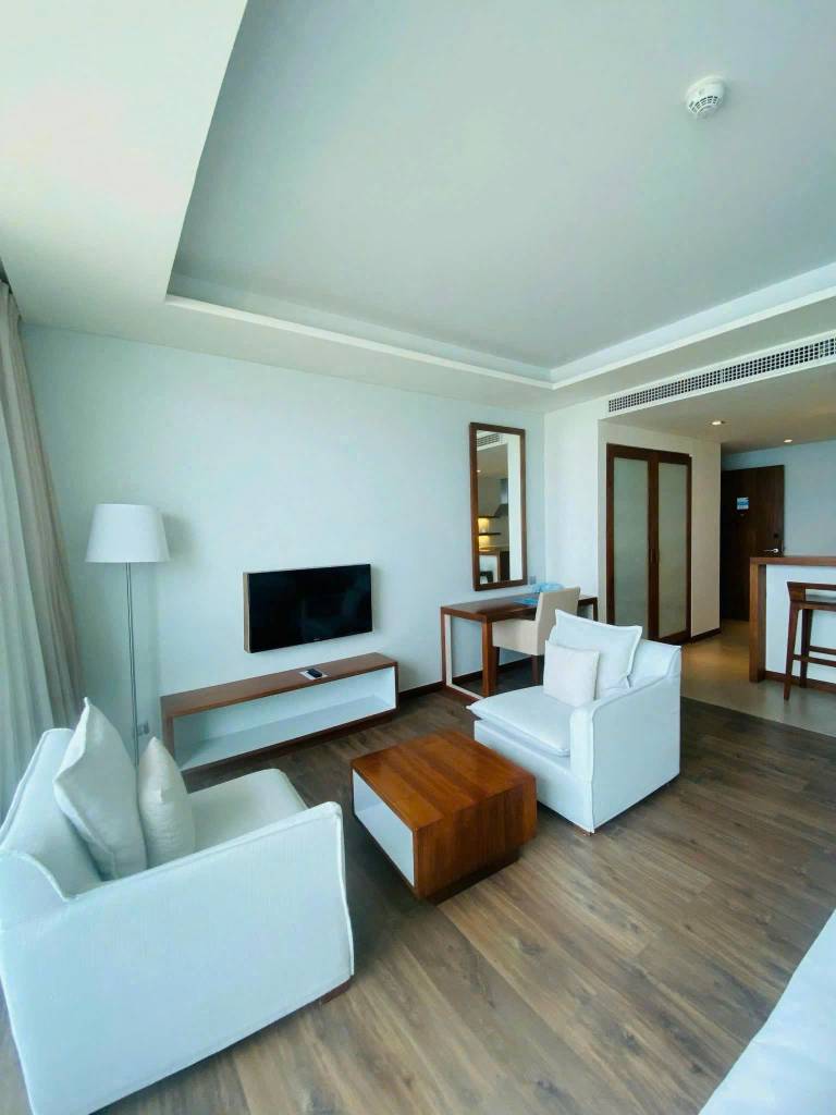 Chính chủ bán căn hộ biển A La Carte Đà Nẵng, sổ sở hữu lâu dài, vị trí kim cương, giá cắt lỗ