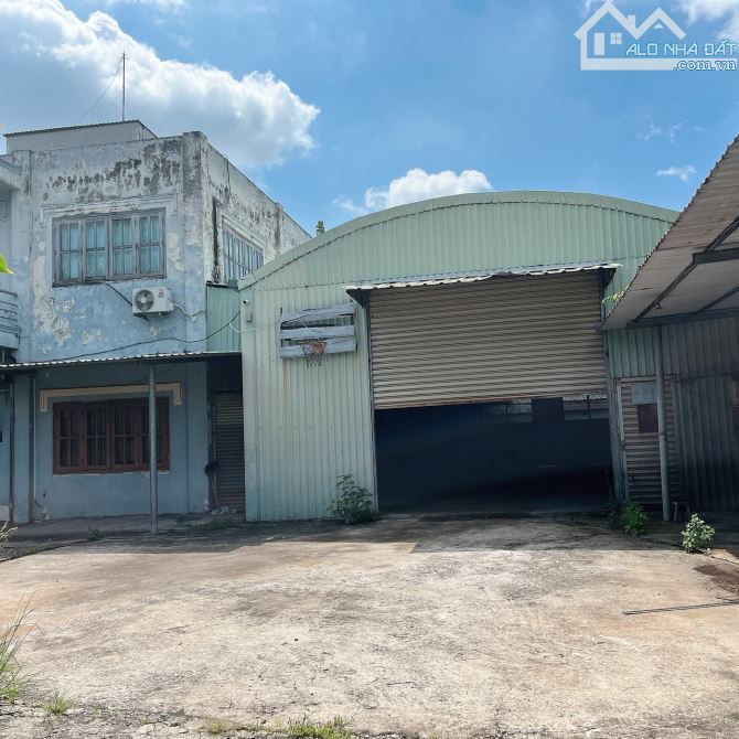 Bán Nhà Xưởng MT đường Thanh Niên Bình Chánh 1310m2 giá nhỉnh 18 triệu/m2