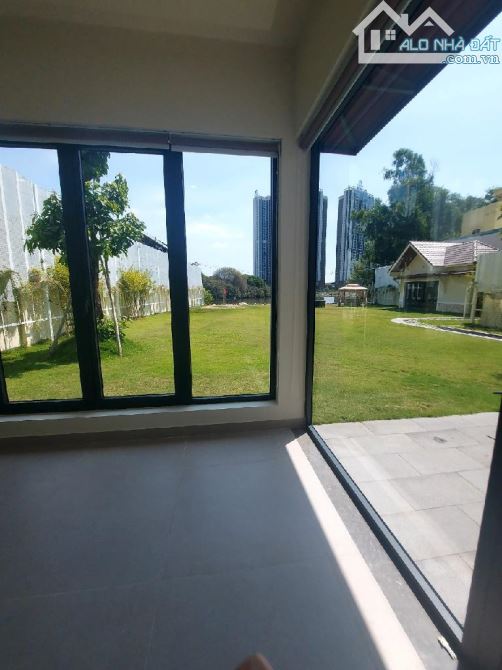 NGỘP- BÁN GẤP -BIỆT THỰ VIEW SÔNG CỰC ĐẸP - TÂN MỸ -Q7 - HƠN 1.000M2 -GIÁ 160 TỶ