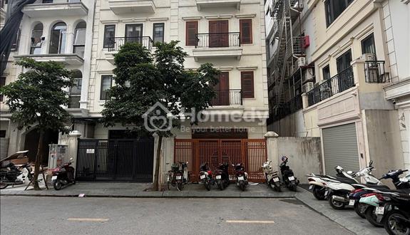Bán căn liền kề xẻ khe tại HC Golden City - 319 Bồ Đề, Long Biên, 5 tầng 127m2 giá 41 tỷ