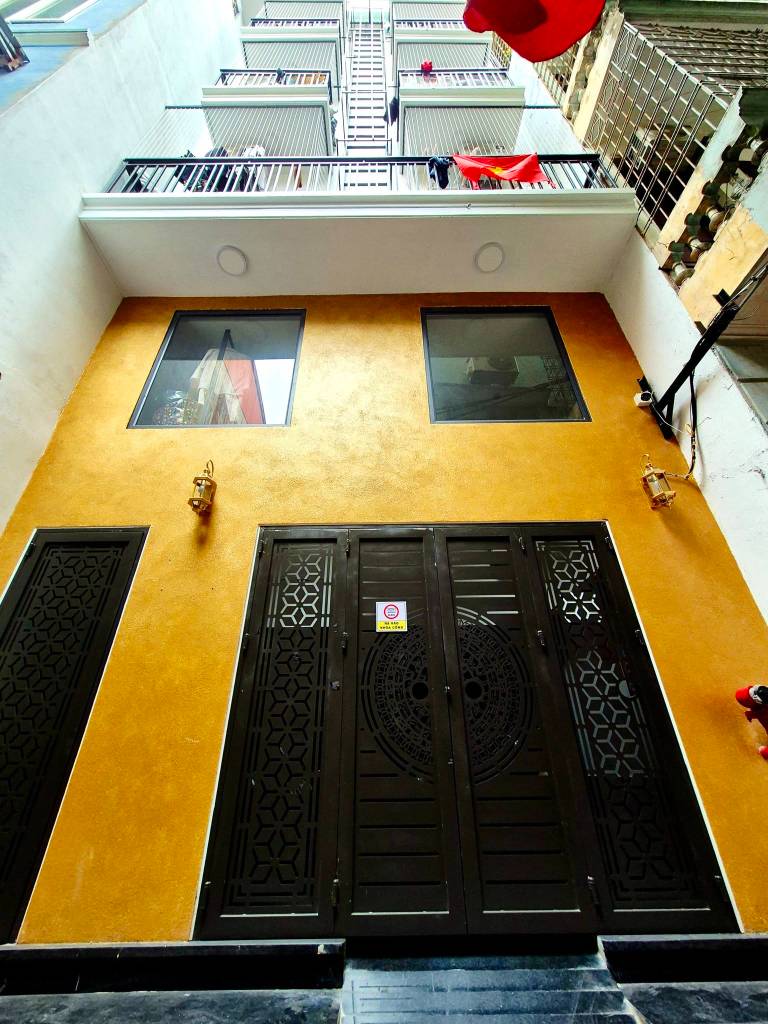 BÁN TÒA CHDV ĐƯỜNG GIẢI PHÓNG, HOÀNG MAI, DT 100M2 7 TẦNG, THANG MÁY, 24 PHÒNG KHÉP KÍN
