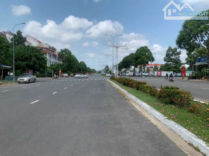 bán nhà mặt tiền đường lý thái tổ, cái răng, trệt 3 lầu, giá 12.2 Tỷ