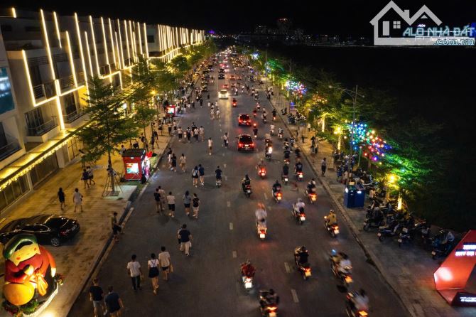 BÁN GẤP Nhà Phố 3 Tầng Fun Nội thất giá sập hầm