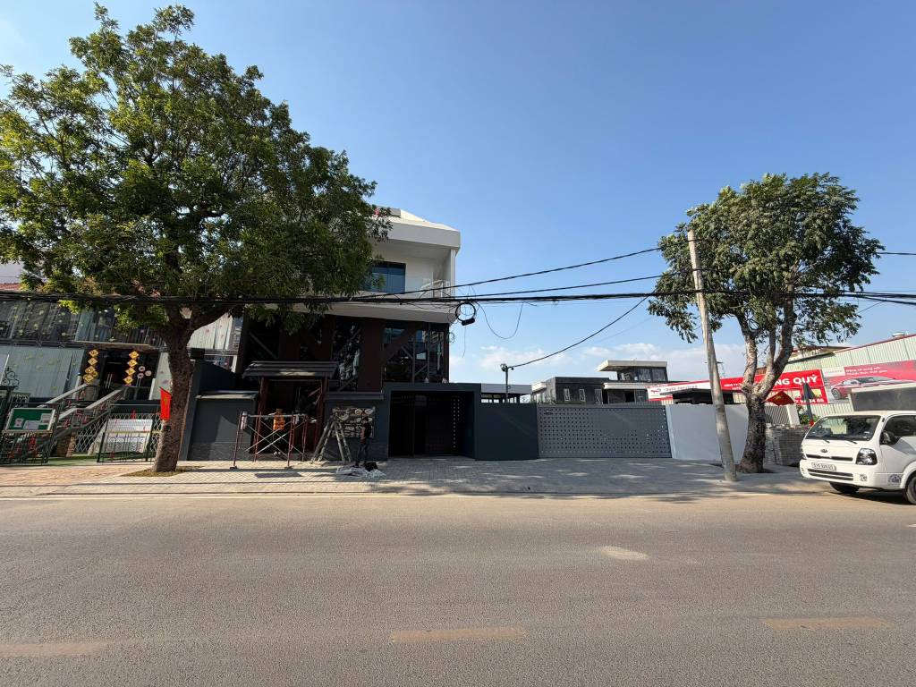Biệt thự Thảo Điền, Quận 2, dt 29x56m, 3 tầng, thu 18.000$/th, quỹ đất hiếm, giá 320 tỷ