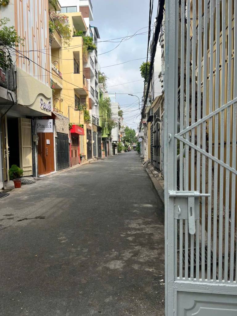 BÁN GẤP NHÀ SÁT MẶT TIỀN ĐẶNG VĂN NGỮ, PHÚ NHUẬN, HẺM XE TẢI, GIÁ CỰC TỐT