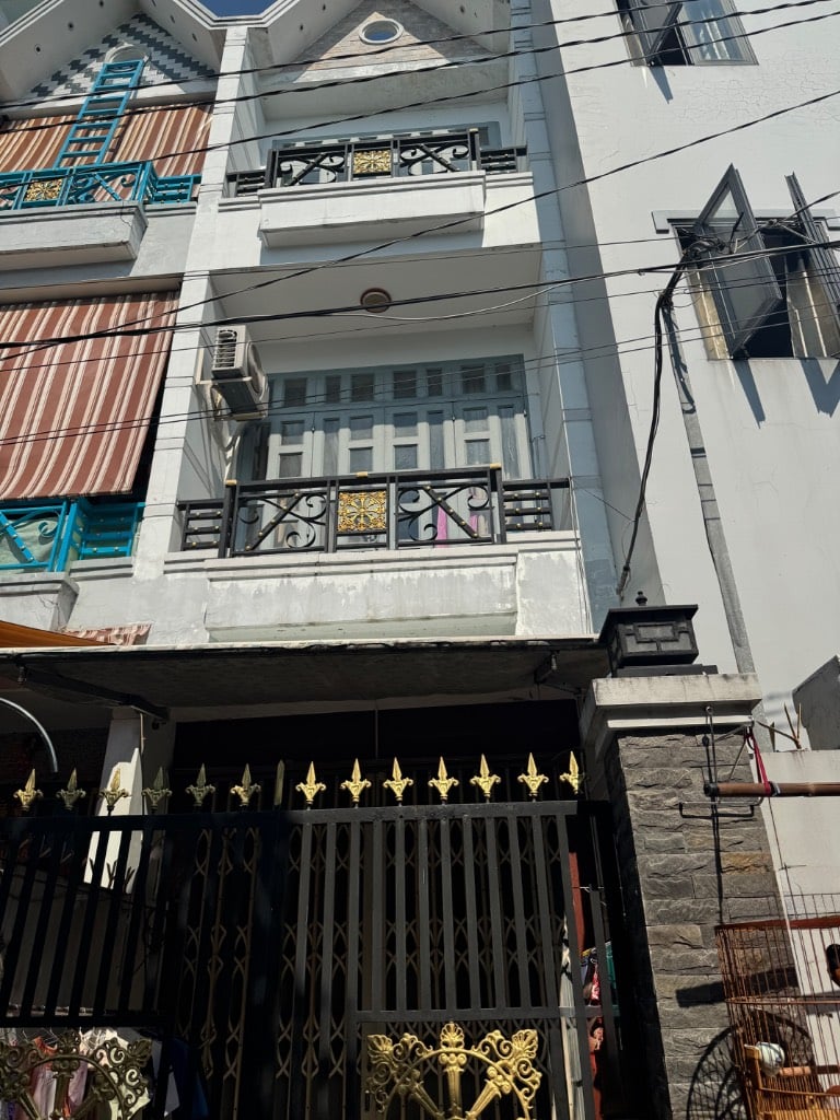 Bán nhà Phú Định Quận 8, diện tích 3,1x17m, ở ngay, sổ hồng riêng, giá 4,4 tỷ