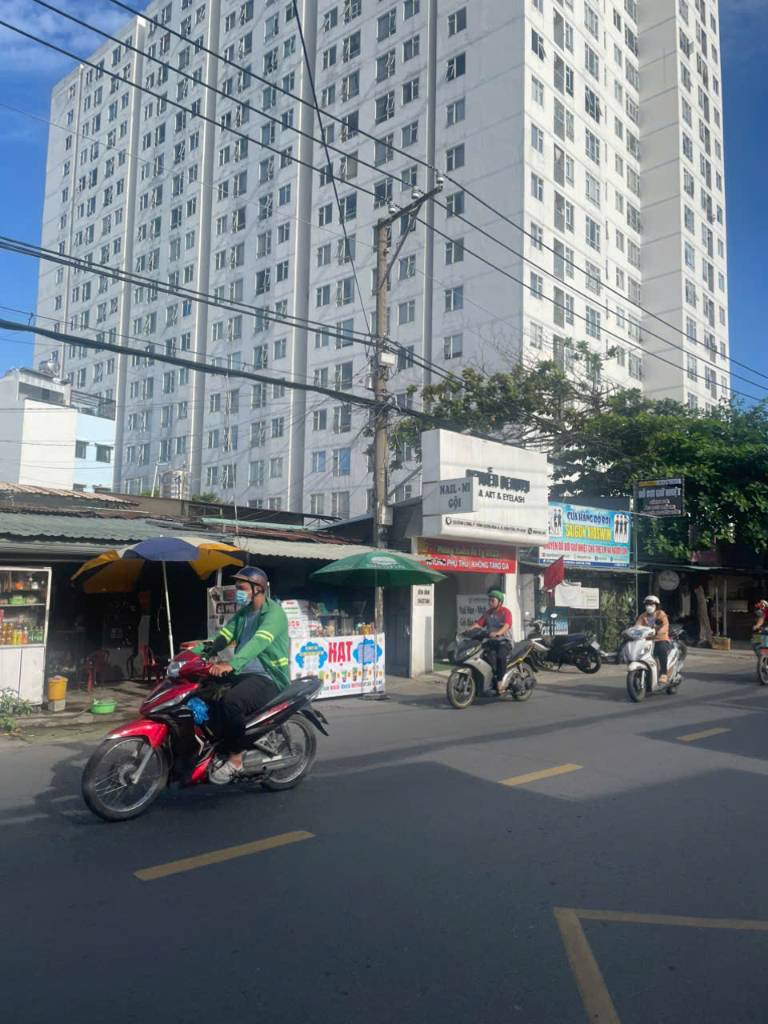 BÁN NHÀ MẶT TIỀN KINH DOANH ĐƯỜNG BÌNH LONG, BÌNH TÂN, GIÁP TÂN PHÚ, NHÀ C4 TIỆN XÂY MỚI