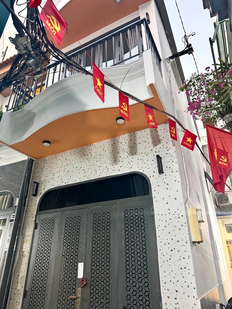 BÁN NHÀ NGUYỄN VĂN TRỖI, PHÚ NHUẬN, NHÀ ĐẸP 3PN, DTSD 60M2, GIÁ CHỈ 5 TỶ 25