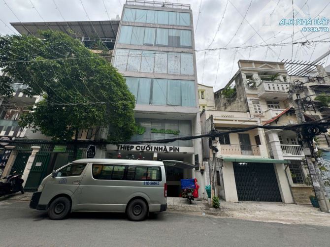 Tòa Nhà Văn Phòng Cách Mạng Tháng 8 Phường 11 Q3 - 7*20m - Hầm 6 Tầng - Hđt 185tr/1 tháng