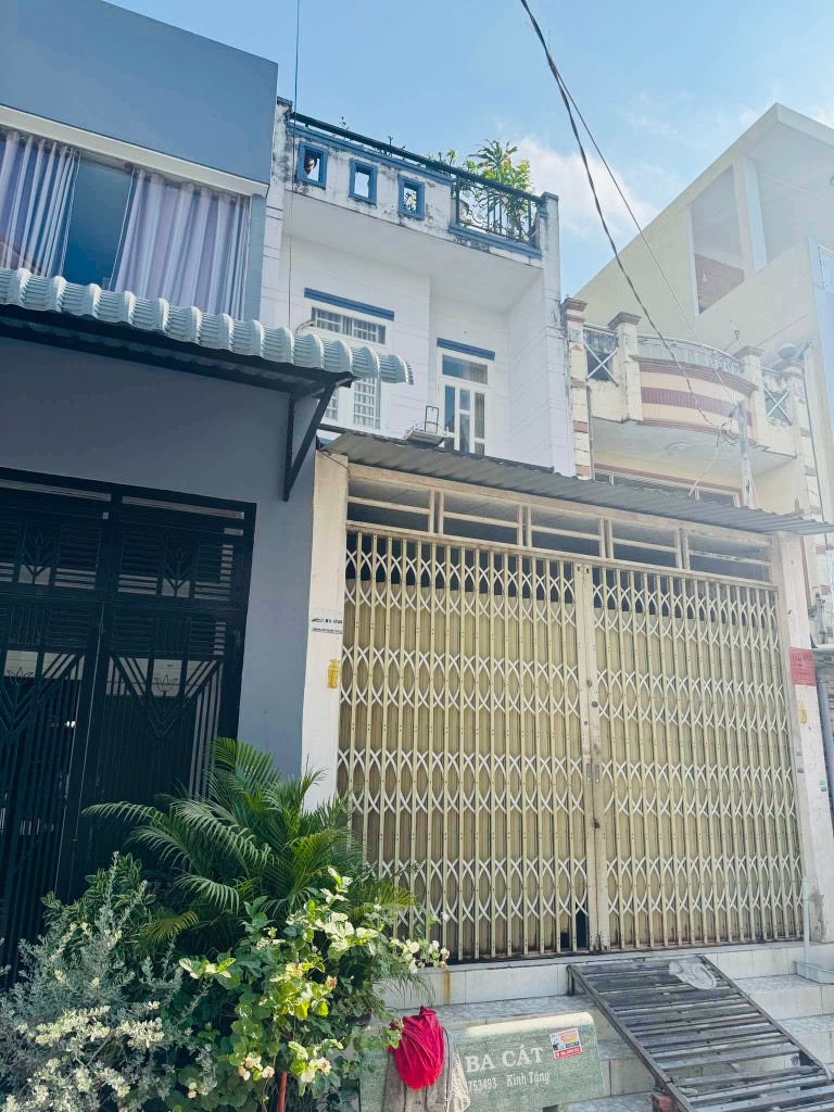 BÁN NHÀ HẺM XE TẢI PHÚ ĐỊNH, QUẬN 8, CÁCH MẶT TIỀN VÀI BƯỚC CHÂN, DT 4X18M, GIÁ 6,6 TỶ