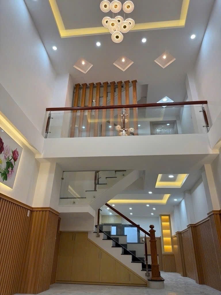 Hiếm, bán nhà 5 tầng Kiều Đàm, ngay Lotte Mart Quận 7, hẻm ô tô 5m, 52m2 5PN, không quy hoạch