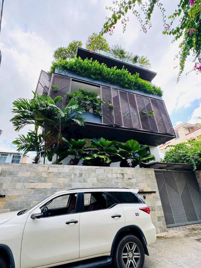 Giảm 30 tỷ, bán biệt thự Trần Khắc Chân, trung tâm Quận 1, DT 13x20m, hầm 5 tầng có hồ bơi