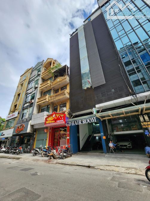 ⚜️ Tòa Văn Phòng VIP Phố Chùa Láng, Đống Đa, 105m2 7T Thang Máy, MT 4.5m, Chỉ 50 Tỷ ⚜️