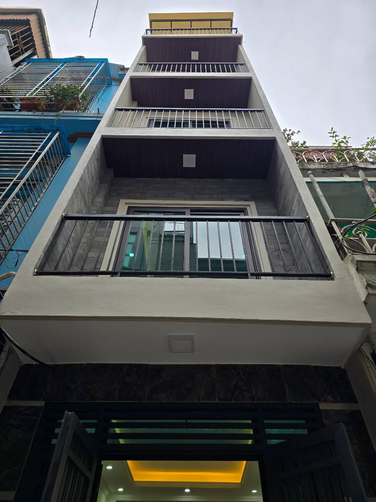 Bán nhà Vạn Phúc Hà Đông, 43m2 5 tầng thang máy, phân lô ô tô đỗ cửa, thoáng trước sau