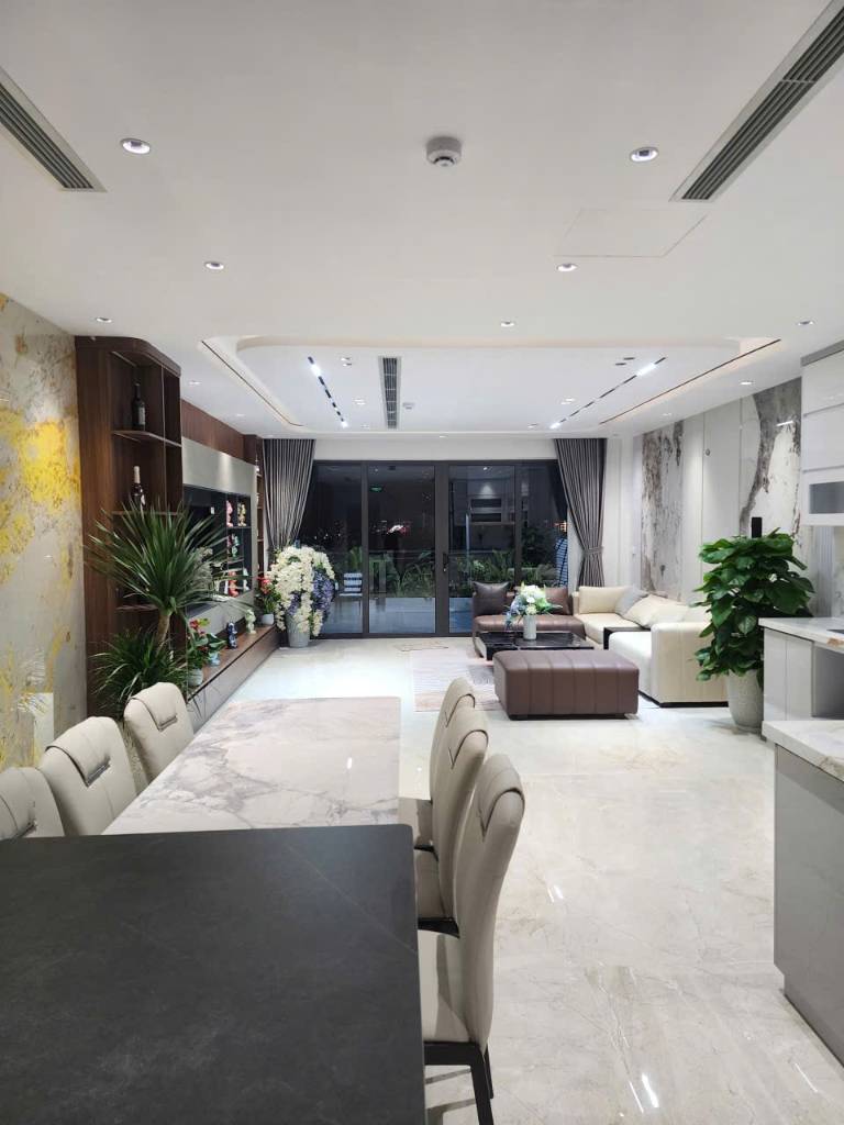 Bán nhà 5 tầng Hồng Mai, Quỳnh Lôi, Hai Bà Trưng, 55m², lô góc, sổ nở hậu, đầy đủ nội thất